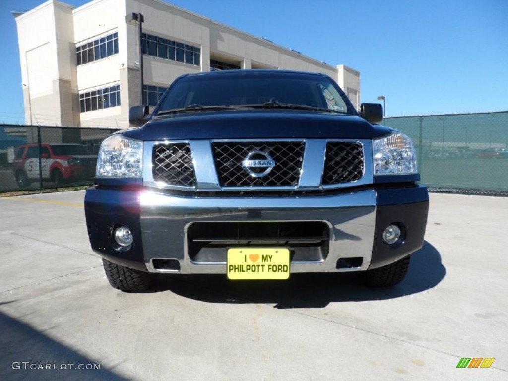 2006 Titan SE Crew Cab - Majestic Blue / Graphite/Titanium photo #9