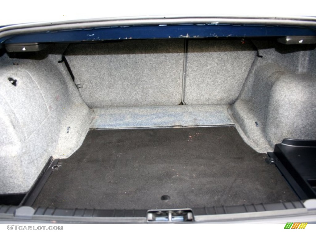 2003 BMW 3 Series 325i Coupe Trunk Photo #55329244