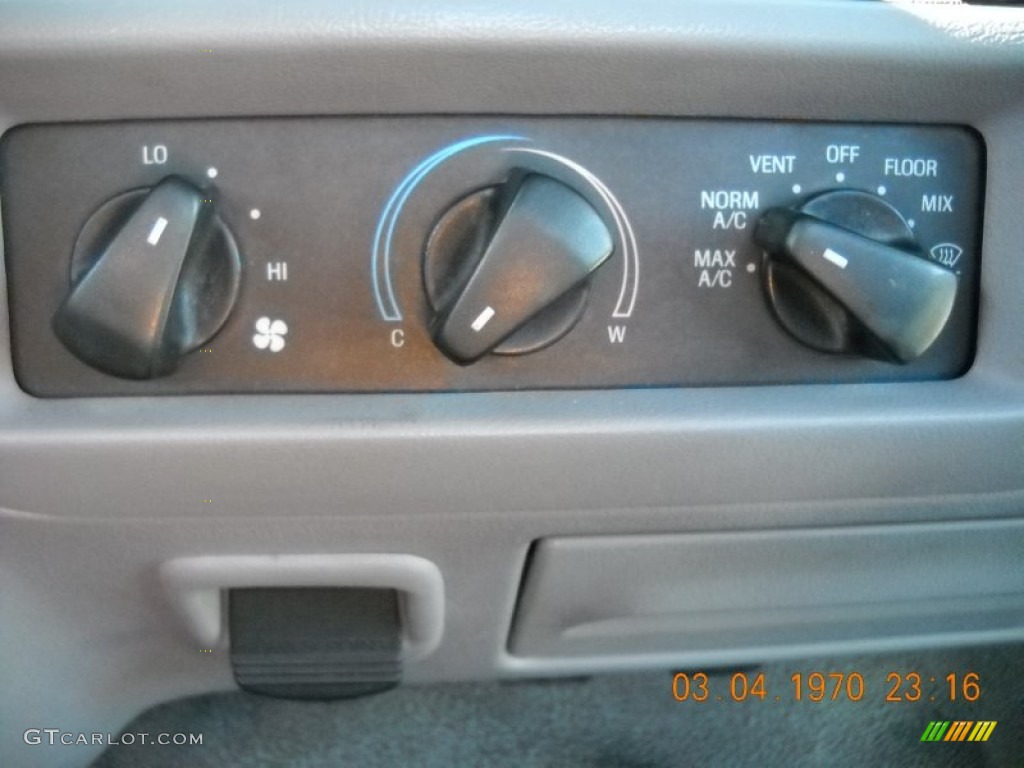 1997 Ford F250 XL Regular Cab Controls Photos