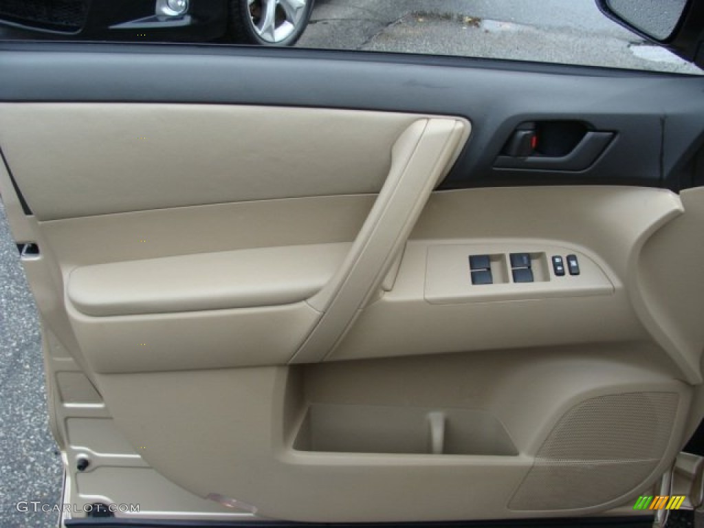 2008 Toyota Highlander 4WD Sand Beige Door Panel Photo #55331746