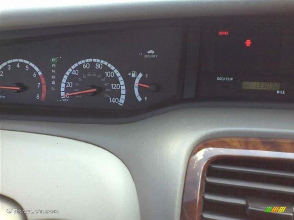 2002 Avalon XLS - Vintage Red Pearl / Taupe photo #9