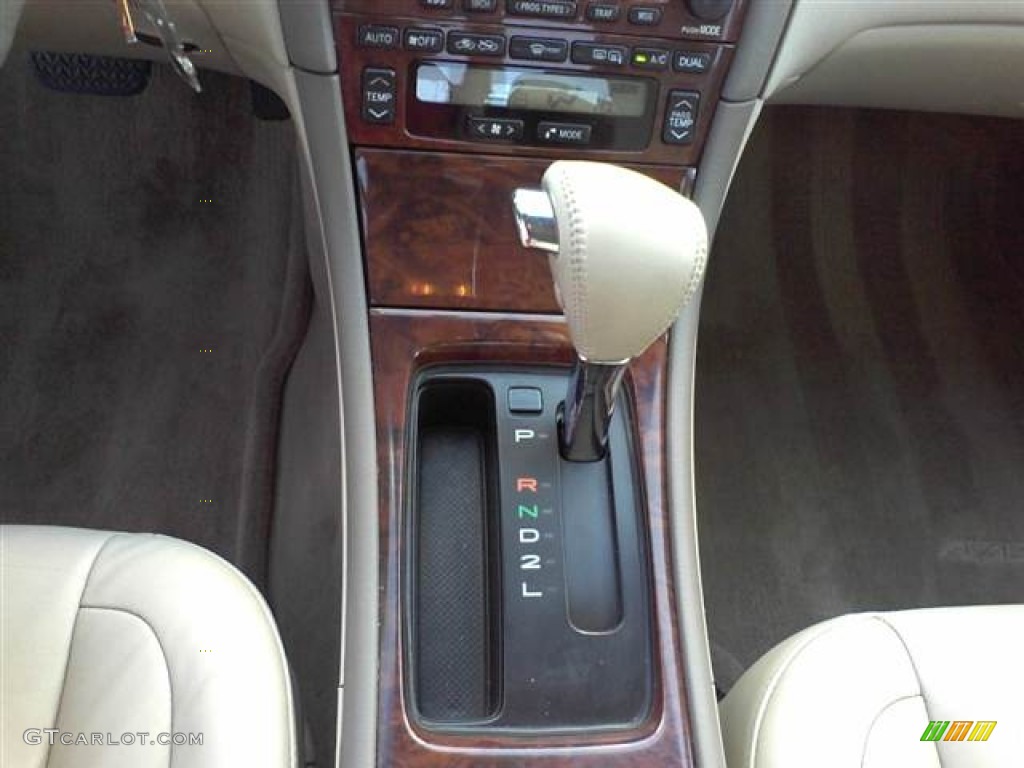 2002 Avalon XLS - Vintage Red Pearl / Taupe photo #10
