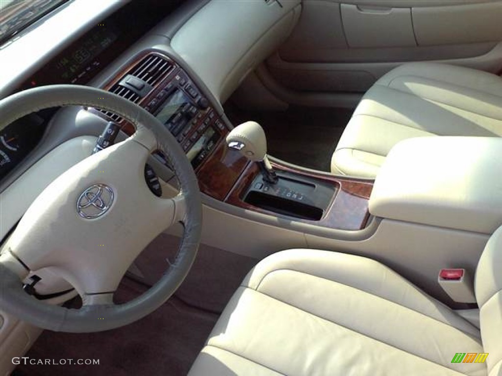 2002 Avalon XLS - Vintage Red Pearl / Taupe photo #13