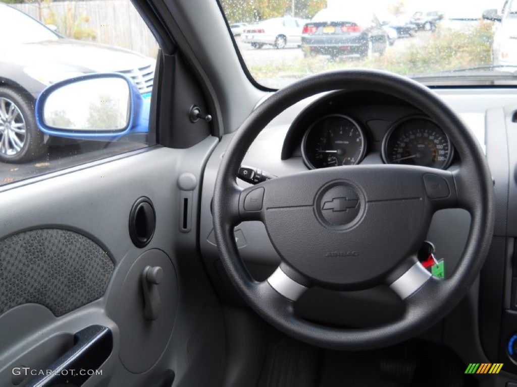 2005 Aveo LS Hatchback - Bright Blue Metallic / Gray photo #4