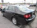 Black - Jetta SE Sedan Photo No. 5
