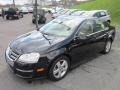 Black - Jetta SE Sedan Photo No. 7
