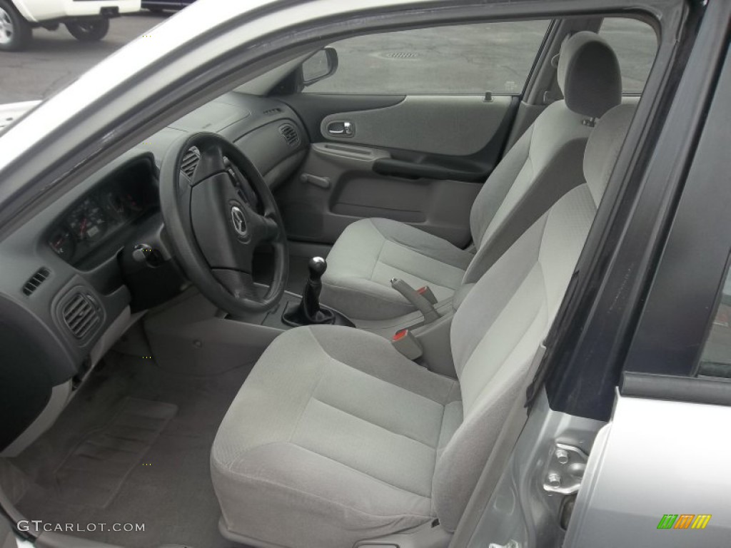 Gray Interior 2002 Mazda Protege DX Photo #55341386