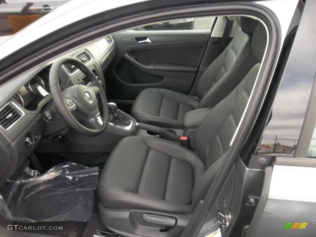 Titan Black Interior 2012 Volkswagen Jetta SE Sedan Photo #55343381