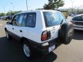 White - RAV4 4WD Photo No. 5
