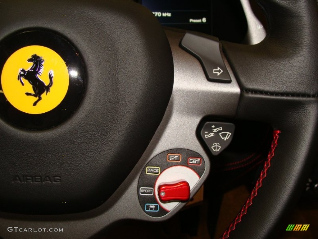 2010 Ferrari 458 Italia Controls Photo #55344012