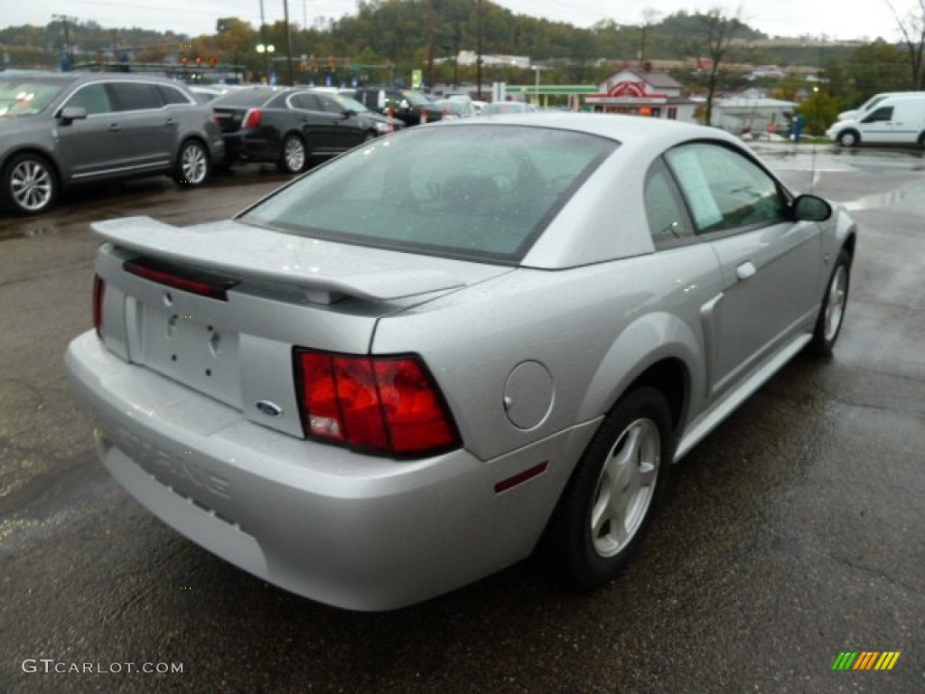 2001 Mustang V6 Coupe - Silver Metallic / Dark Charcoal photo #4