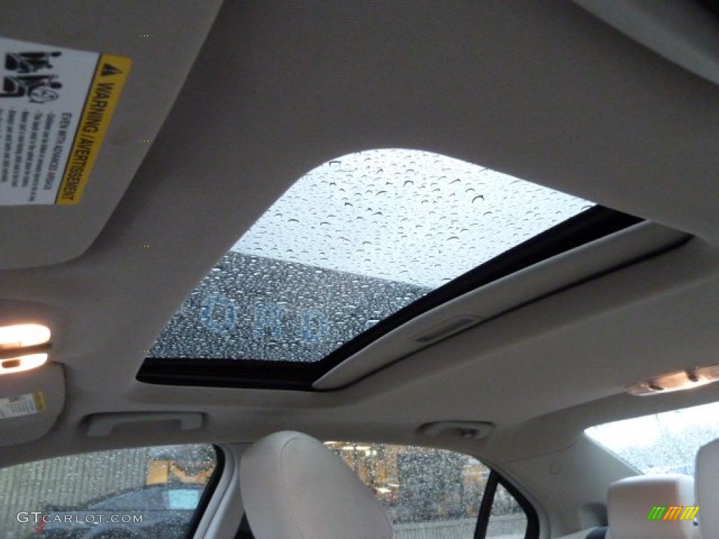2010 Mercury Milan V6 Premier AWD Sunroof Photos
