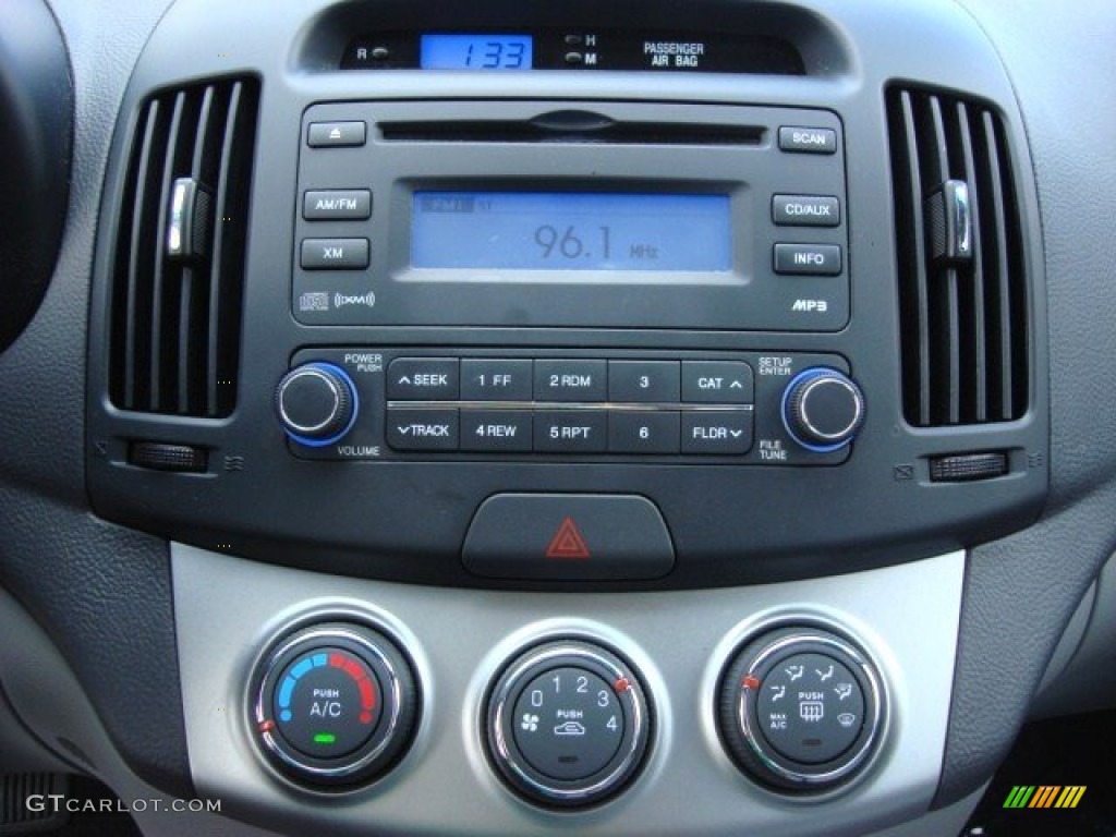2010 Hyundai Elantra GLS Controls Photo #55347437