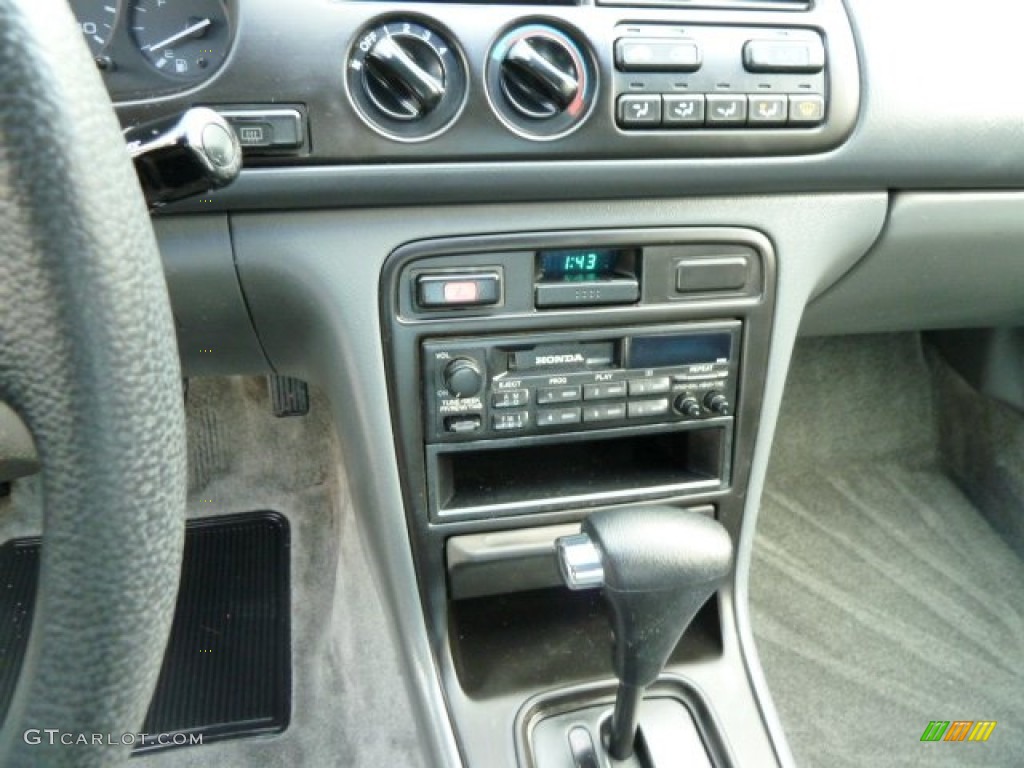 1997 Honda Accord LX Sedan Controls Photos