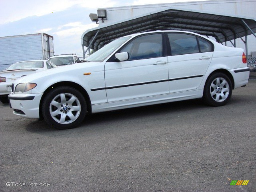 2004 3 Series 325xi Sedan - Alpine White / Sand photo #2