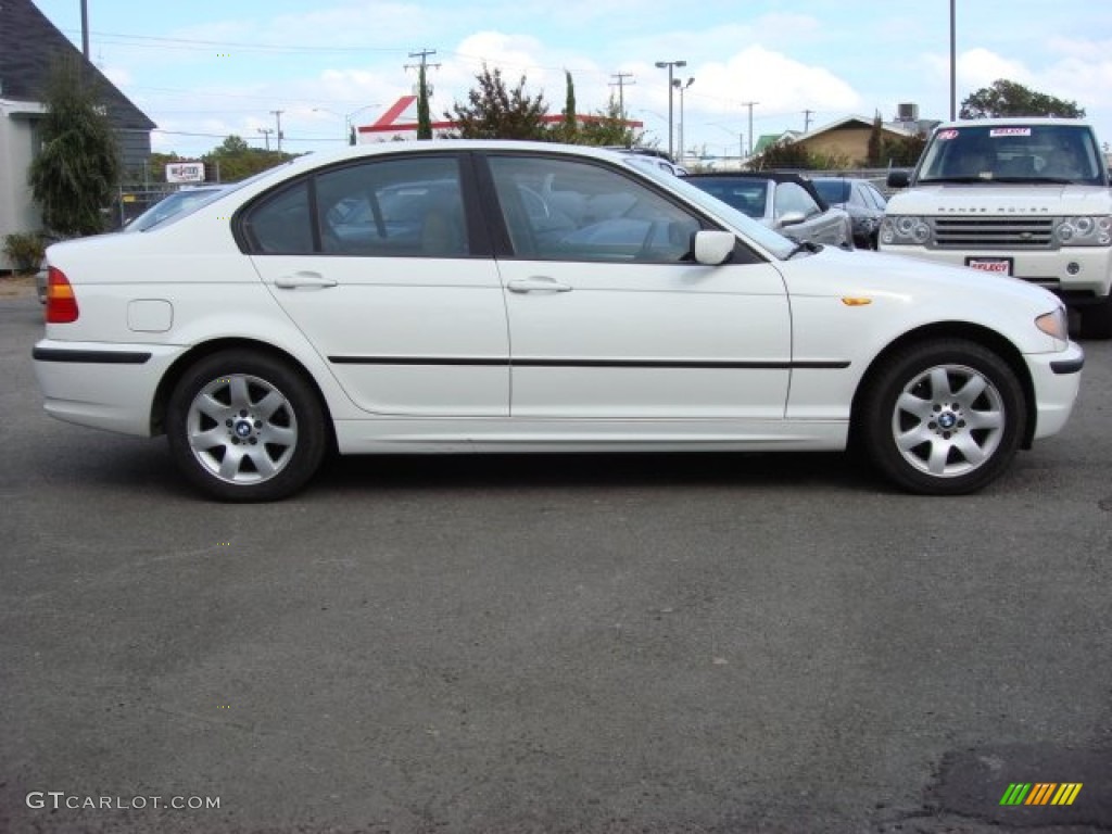 2004 3 Series 325xi Sedan - Alpine White / Sand photo #5