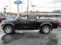 Super Black - Frontier SE V6 King Cab 4x4 Photo No. 2