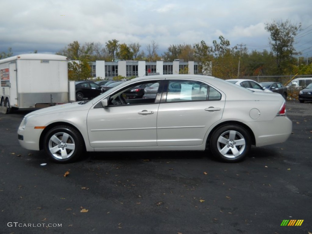 2008 Fusion SE V6 AWD - Light Sage Metallic / Camel photo #2