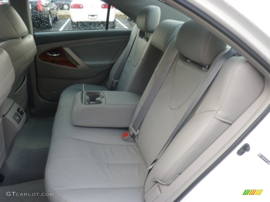 2008 Camry XLE V6 - Super White / Ash photo #4