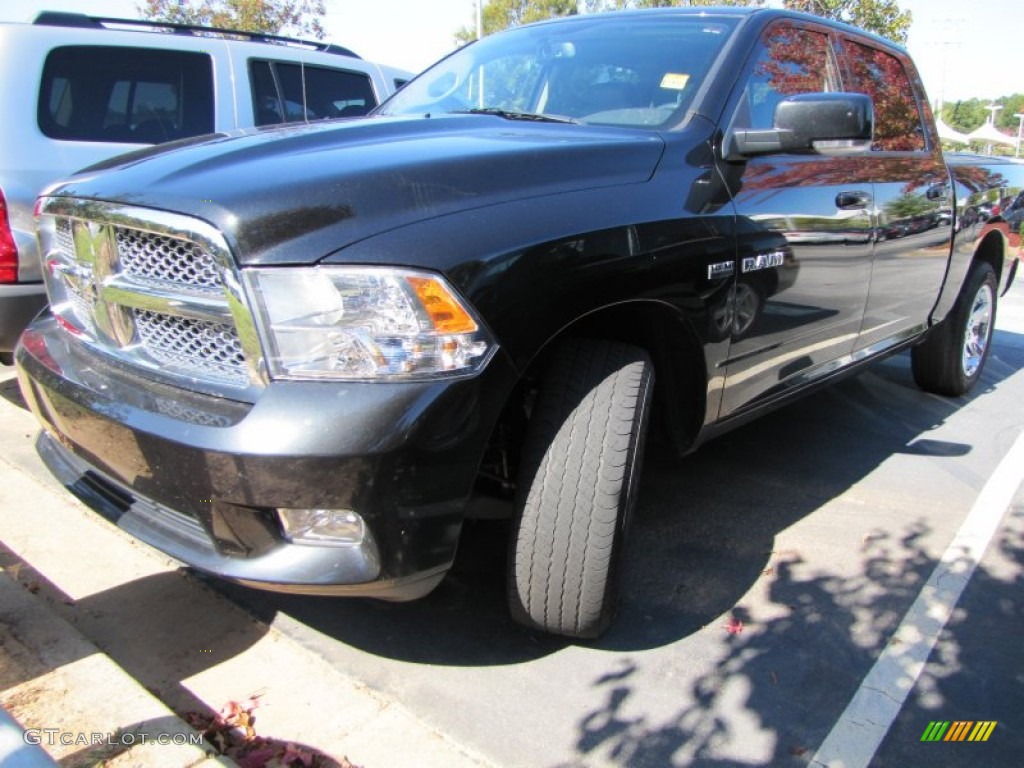 Brilliant Black Crystal Pearl Dodge Ram 1500