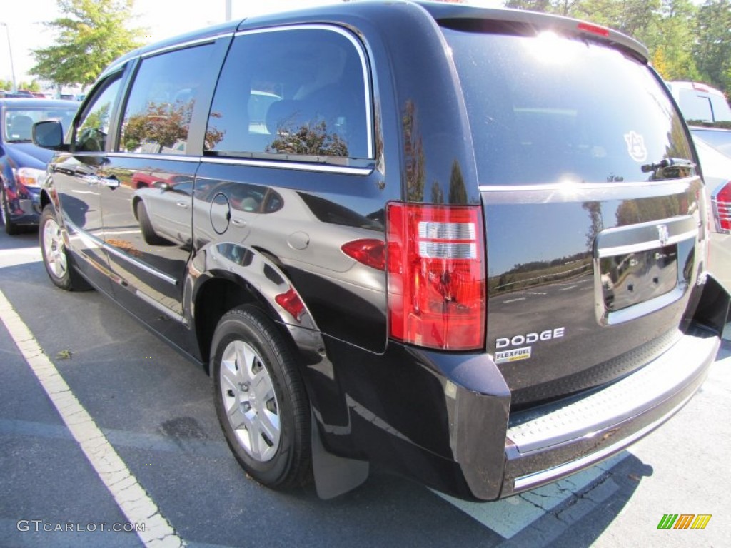 2010 Grand Caravan SE - Dark Cordovan Pearlcoat / Dark Slate Gray/Light Shale photo #2