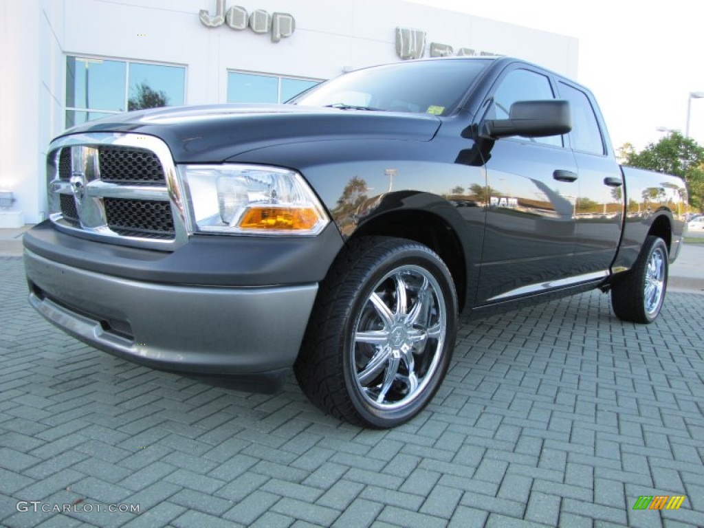 2010 Ram 1500 ST Quad Cab - Brilliant Black Crystal Pearl / Dark Slate/Medium Graystone photo #1