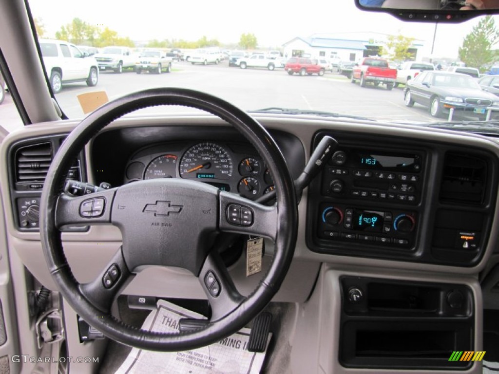 2004 Chevrolet Silverado 2500HD LT Extended Cab 4x4 Medium Gray Dashboard Photo #55368537