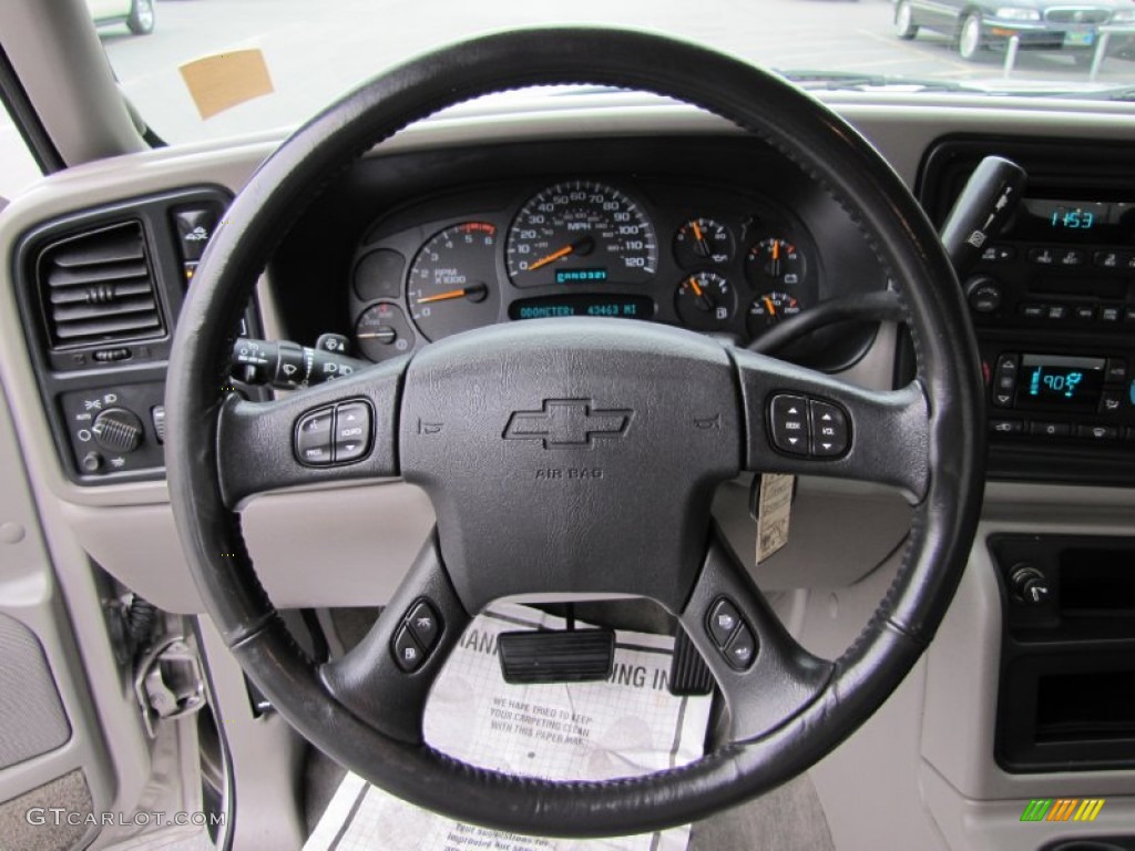 2004 Chevrolet Silverado 2500HD LT Extended Cab 4x4 Medium Gray Steering Wheel Photo #55368555