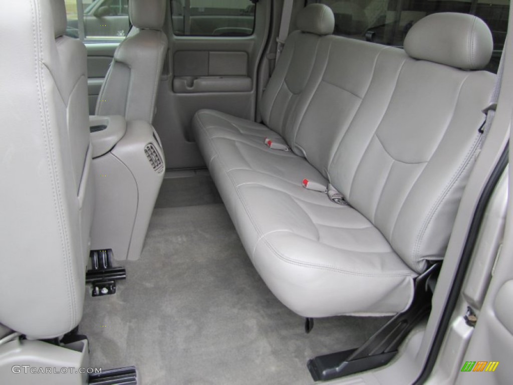 Medium Gray Interior 2004 Chevrolet Silverado 2500HD LT Extended Cab 4x4 Photo #55368672
