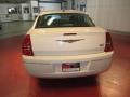 Cool Vanilla White - 300 Touring Photo No. 5