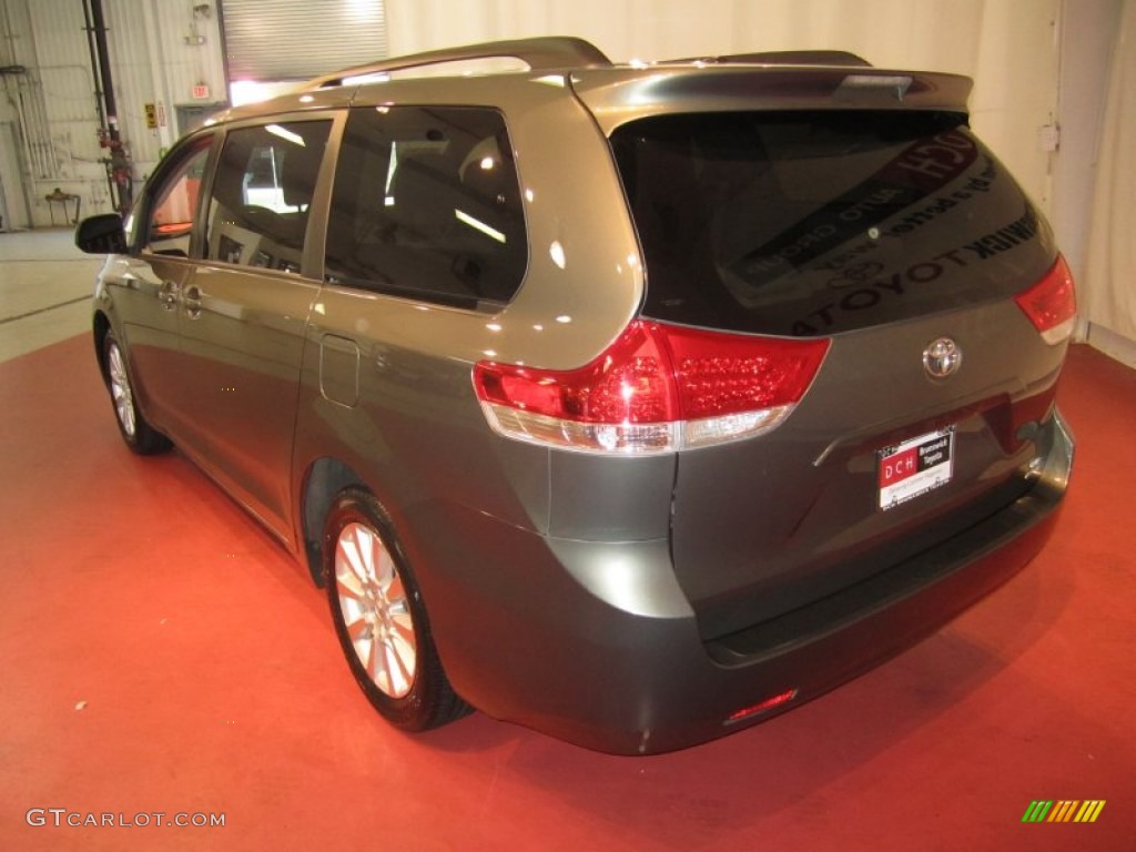 2011 Sienna LE AWD - Cypress Green Pearl / Bisque photo #4
