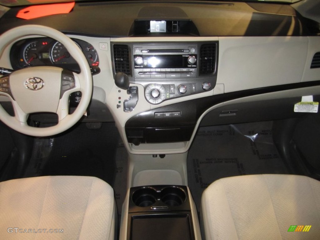 2011 Sienna LE AWD - Cypress Green Pearl / Bisque photo #21