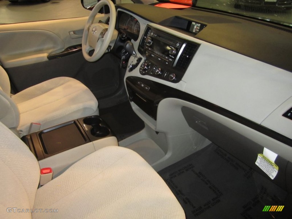 2011 Sienna LE AWD - Cypress Green Pearl / Bisque photo #22