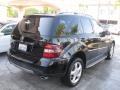 Black - ML 350 4Matic Photo No. 2
