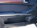 Obsidian Black Metallic - GL 450 4Matic Photo No. 12