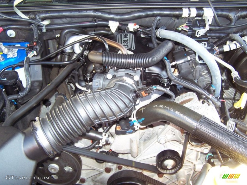 2007 Jeep Wrangler Sahara 4x4 3.8 Liter OHV 12-Valve V6 Engine Photo #55377306