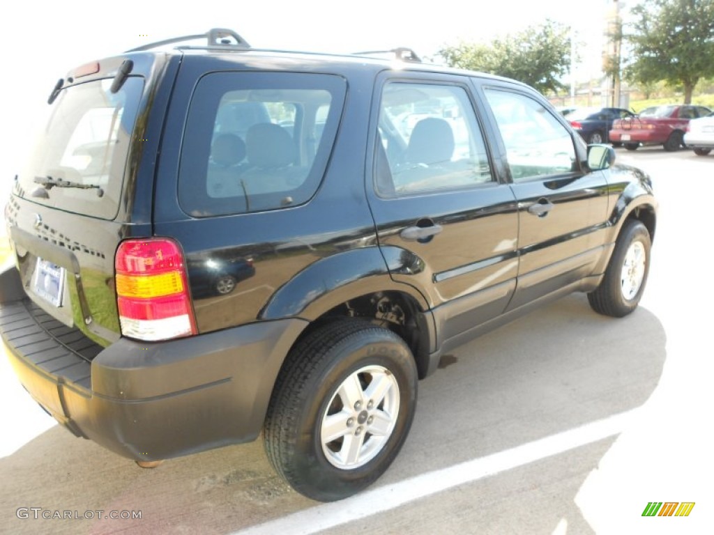 2006 Escape XLS - Black / Medium/Dark Flint photo #7