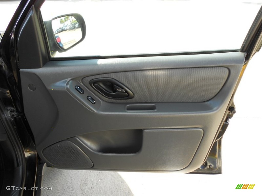 2006 Escape XLS - Black / Medium/Dark Flint photo #15