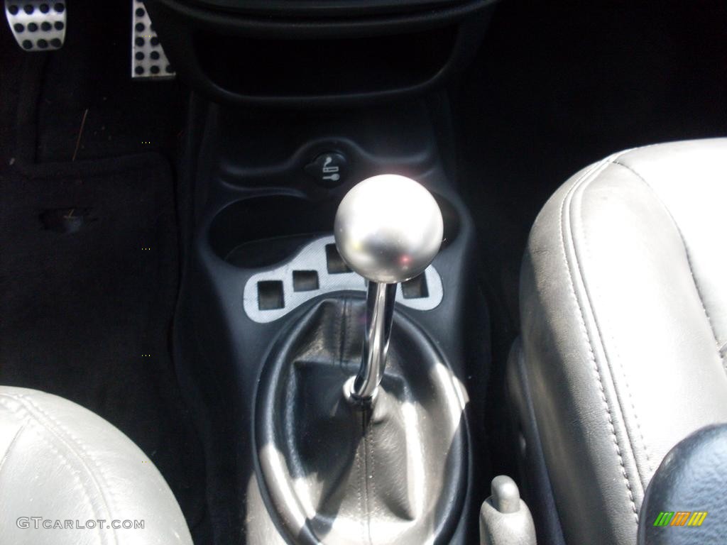 2005 Chrysler PT Cruiser GT Transmission Photos
