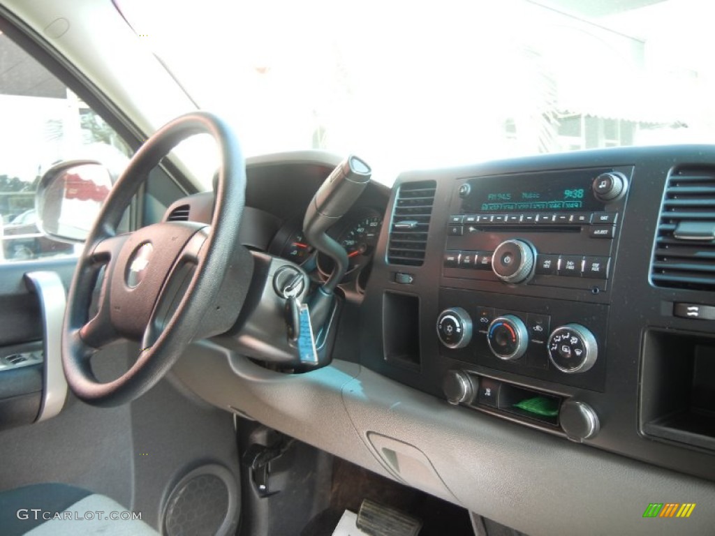 2009 Silverado 1500 LS Crew Cab - Silver Birch Metallic / Dark Titanium photo #6