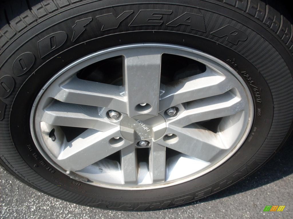 2004 Isuzu Axiom S Wheel Photo #55379809