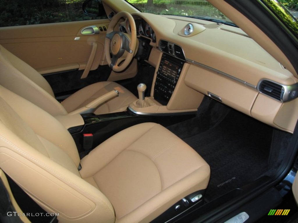 Sand Beige Interior 2010 Porsche 911 Carrera 4S Coupe Photo #55384318