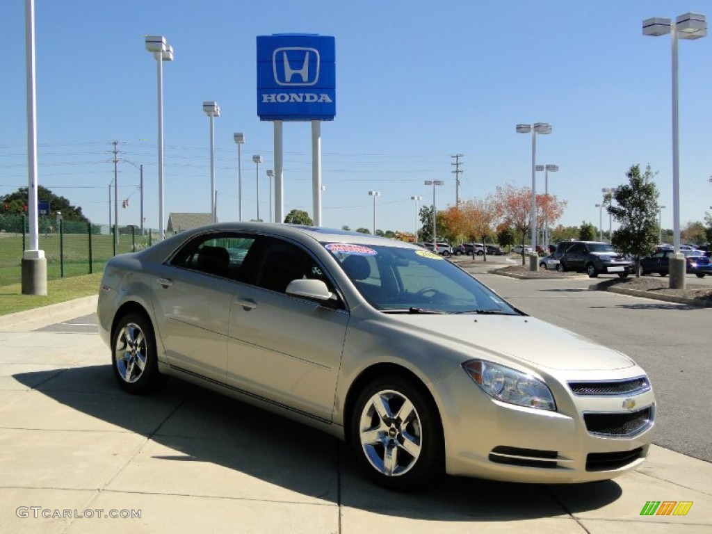 2010 Malibu LT Sedan - Gold Mist Metallic / Titanium photo #2