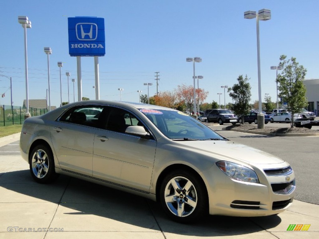 2010 Malibu LT Sedan - Gold Mist Metallic / Titanium photo #3
