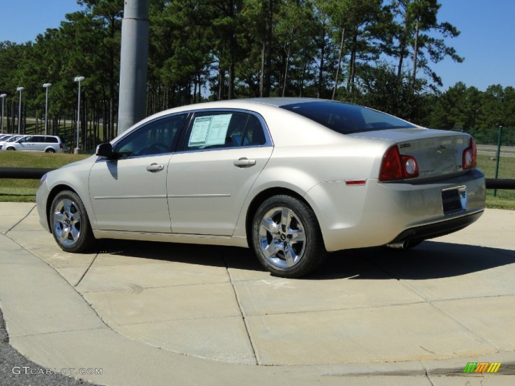 2010 Malibu LT Sedan - Gold Mist Metallic / Titanium photo #6