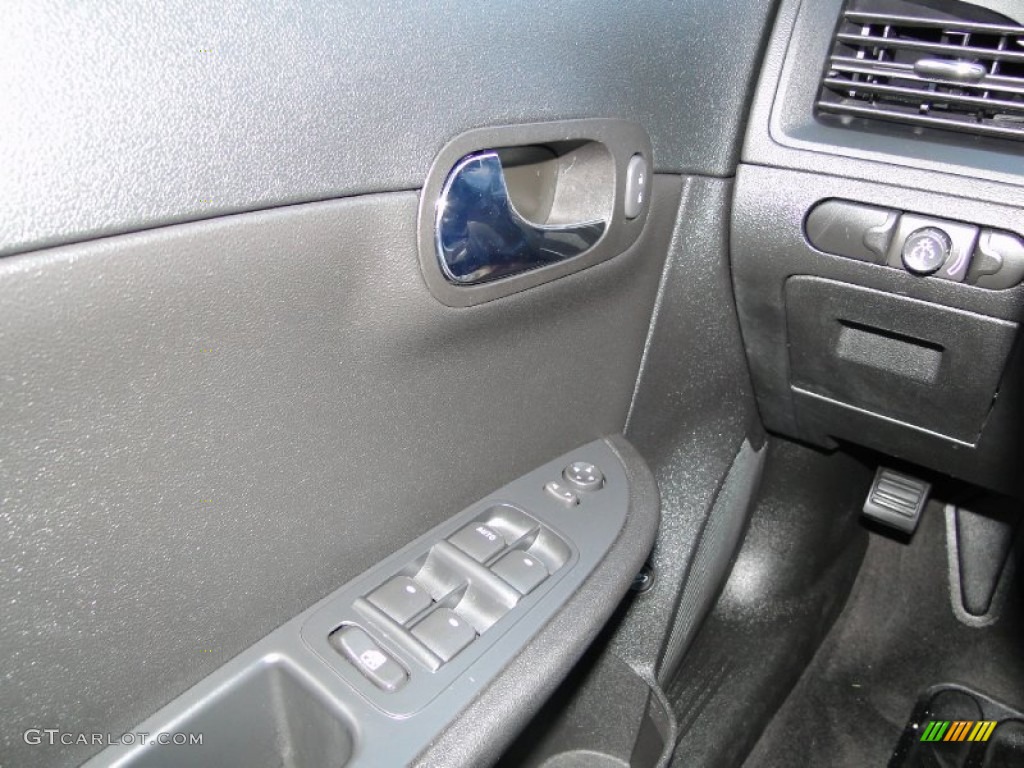 2010 Malibu LT Sedan - Gold Mist Metallic / Titanium photo #11