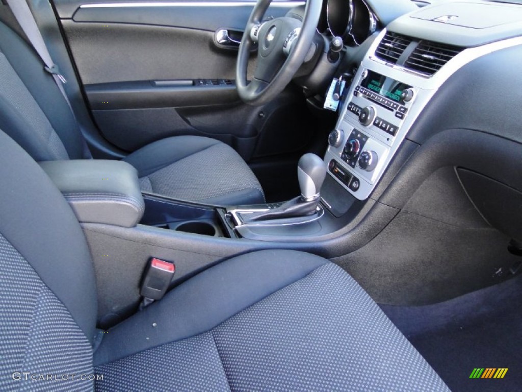 2010 Malibu LT Sedan - Gold Mist Metallic / Titanium photo #22