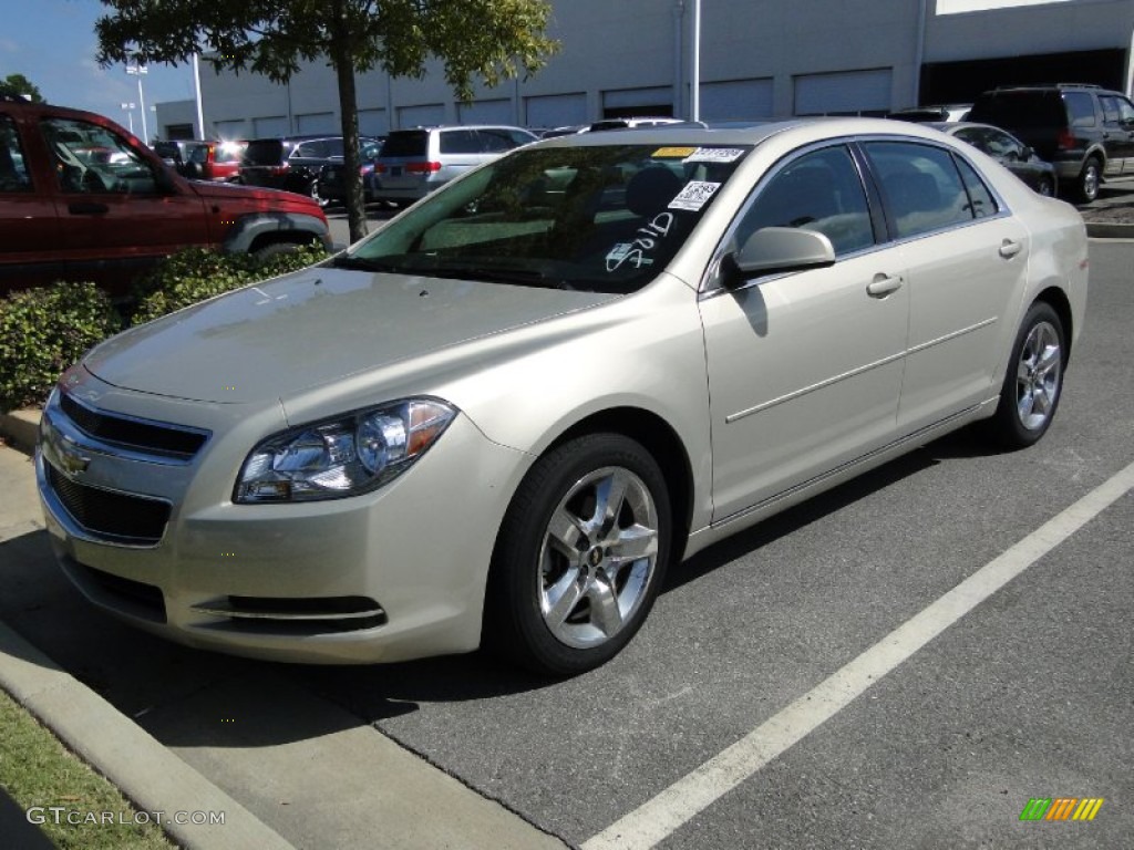 2010 Malibu LT Sedan - Gold Mist Metallic / Titanium photo #36