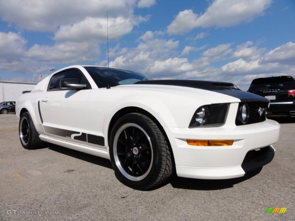 2007 Mustang GT Premium Coupe - Performance White / Black/Parchment photo #5