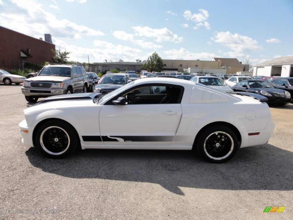 2007 Mustang GT Premium Coupe - Performance White / Black/Parchment photo #11